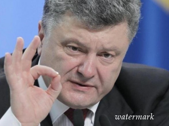 Порошенко выступил за запрет входа в порты Европы и США судов РФ