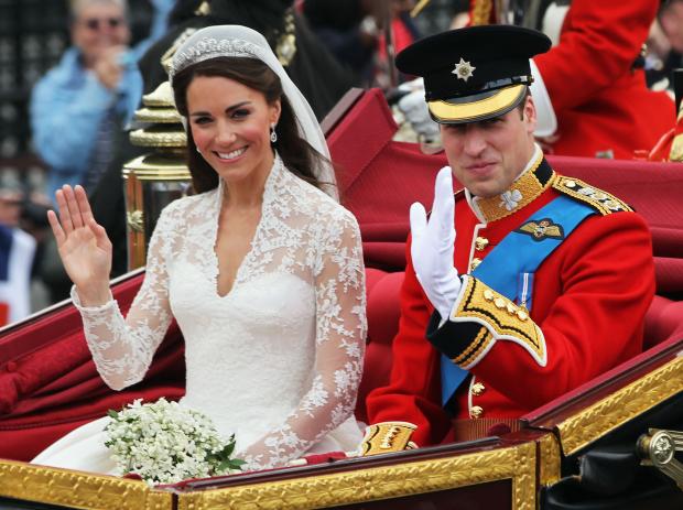 Топ-10 странных подарков врученных королевским парам на свадьбу