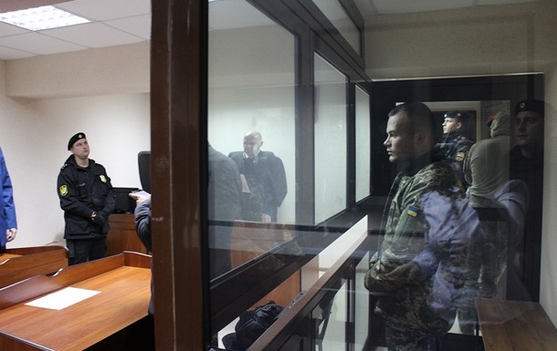 В Крыму оставили под арестом четырех украинских моряков