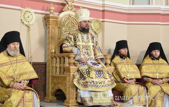 Епифаний призвал иные церкви молиться за мир в Украине